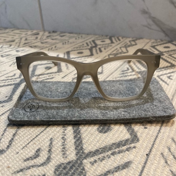 Look Optic Cosmo Taupe/Gray +1.50 Progressive Reader Glasses scratch resistant - Picture 2 of 7